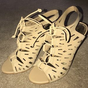 Gianni Bini Heels! 8.5